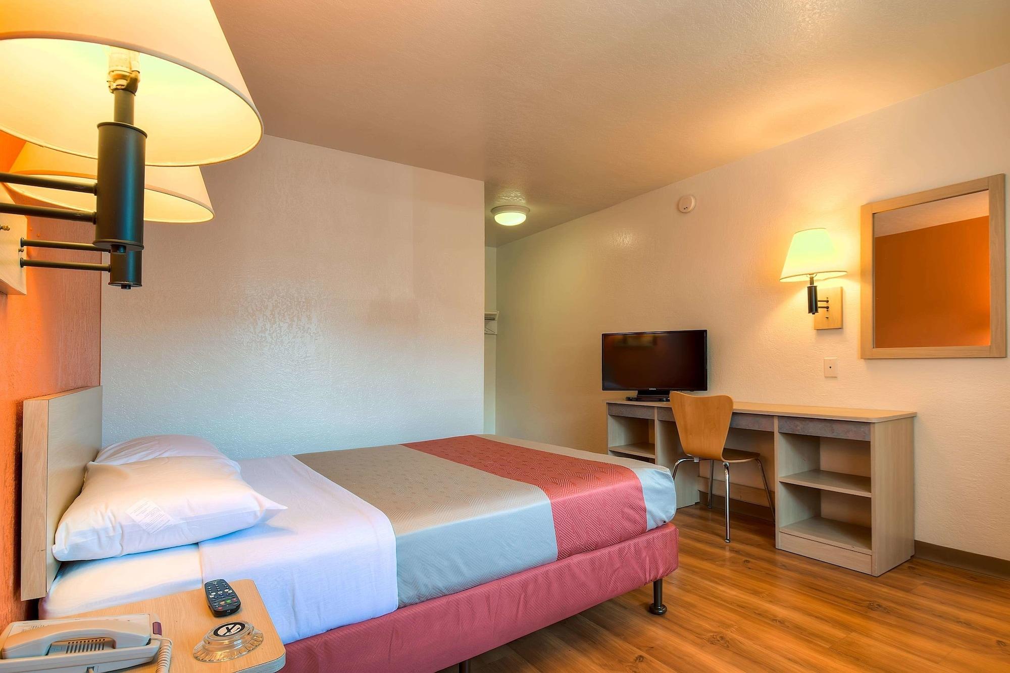 Motel 6-Westminster, CA - South - Long Beach Area Exterior foto